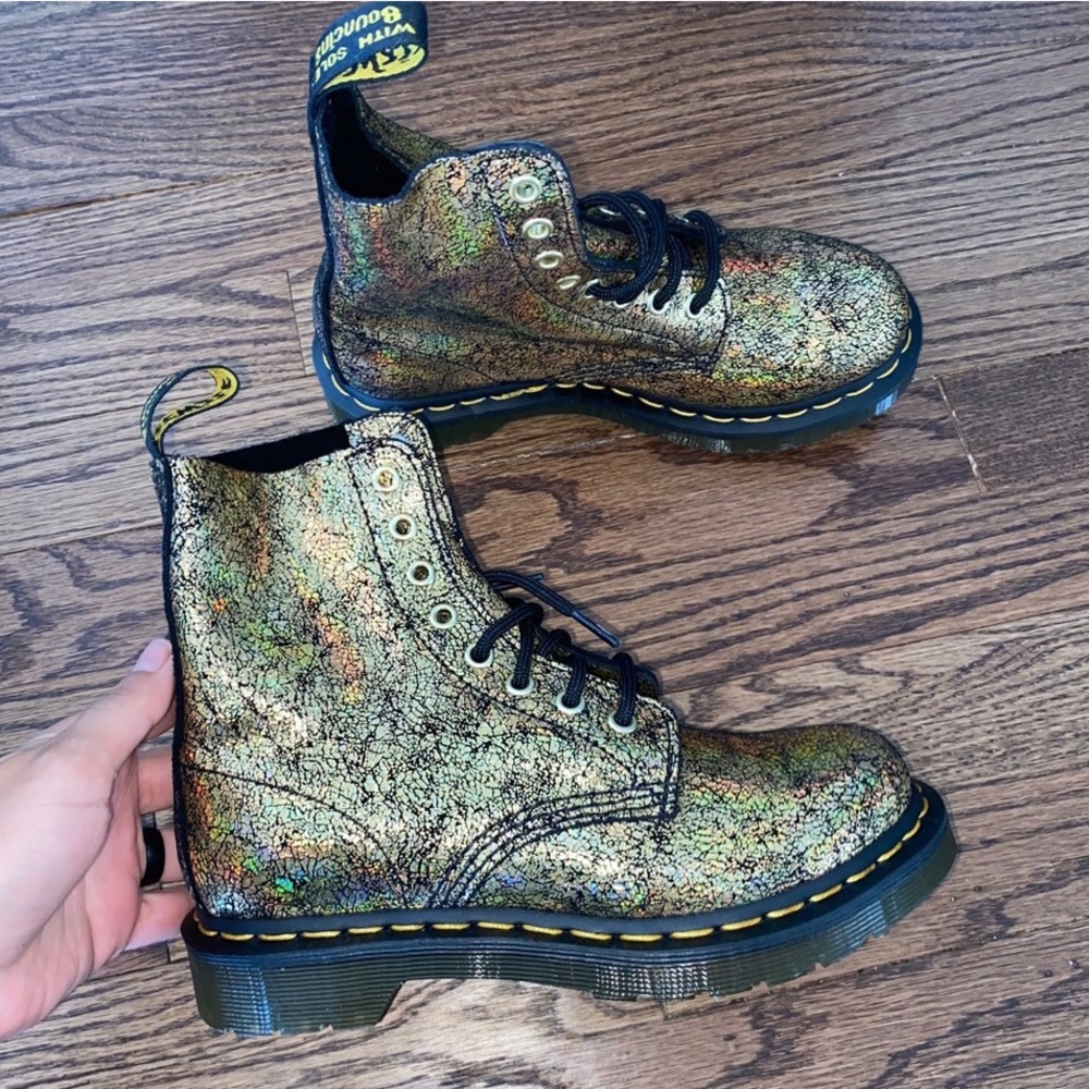 Dr. Martens Pascal Boots Iridescent Mermaid Scales - Picture 2 of 7